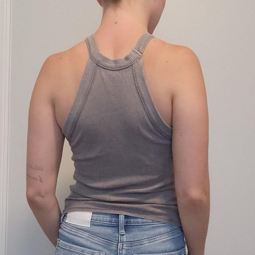 Cute Ribbed High Neck Tank - Picture 3 of 4
